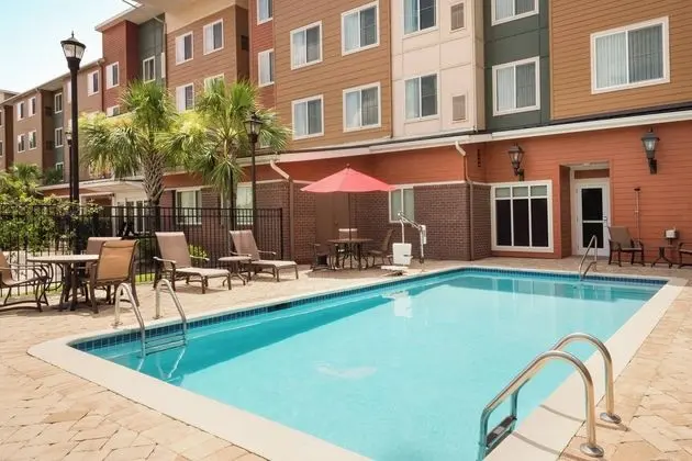 Residence Inn Charleston North/Ashley Phosphate - Havuz