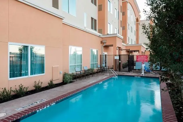 Residence Inn Dallas Plano/Richardson - Havuz