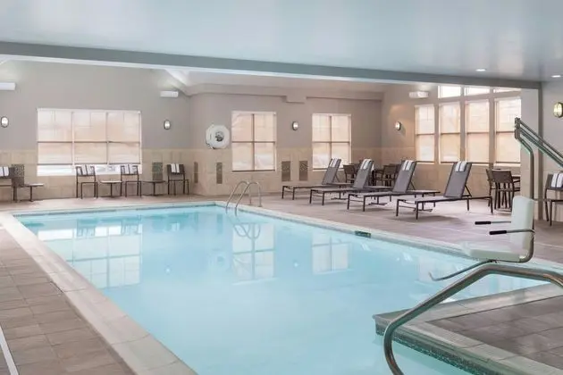Residence Inn Dayton North - Havuz