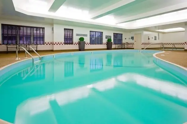 Residence Inn Dedham - Havuz