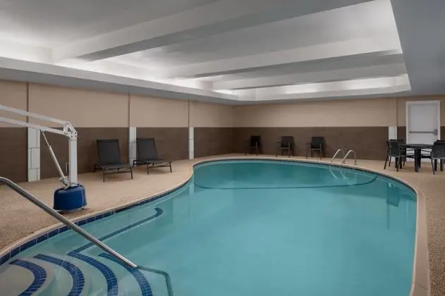 Residence Inn Dedham - Havuz