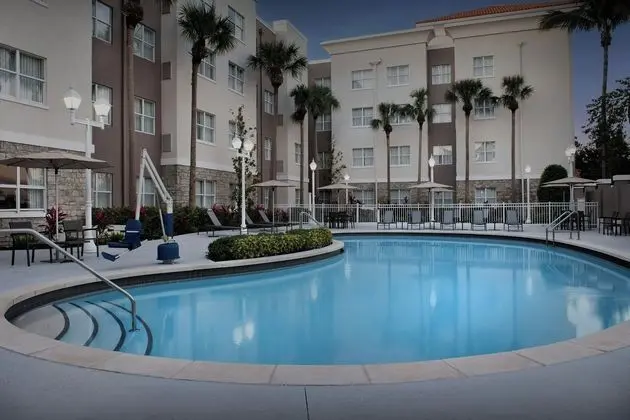Residence Inn Fort Lauderdale Airport &Cruise Port - Havuz