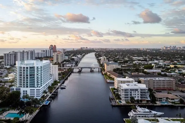 Residence Inn Ft Lauderdale Intracoastal/Il Lugano - Dış Mekan