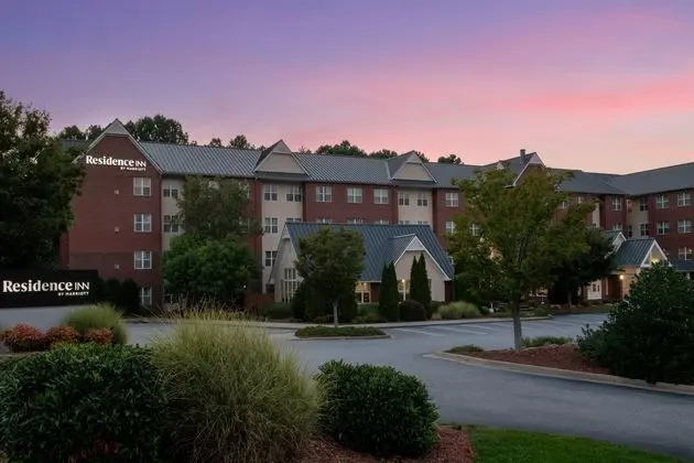 Residence Inn Greensboro Airport - Dış Mekan