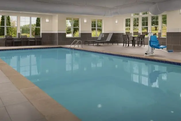 Residence Inn Greensboro Airport - Havuz
