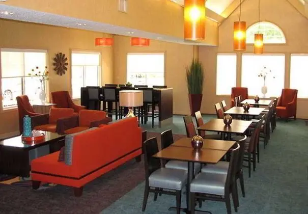 Residence Inn Houston The Woodlands/Market Street - Yeme / İçme