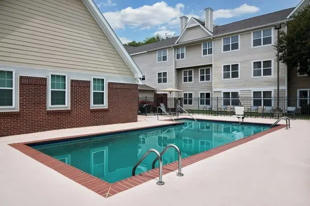 Residence Inn Huntsville - Havuz