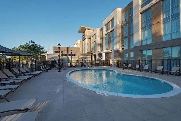Residence Inn Jackson The District at Eastover - Havuz