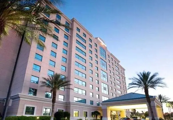 Residence Inn Las Vegas Hughes Center