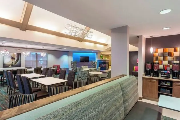 Residence Inn Louisville Northeast - Lobi