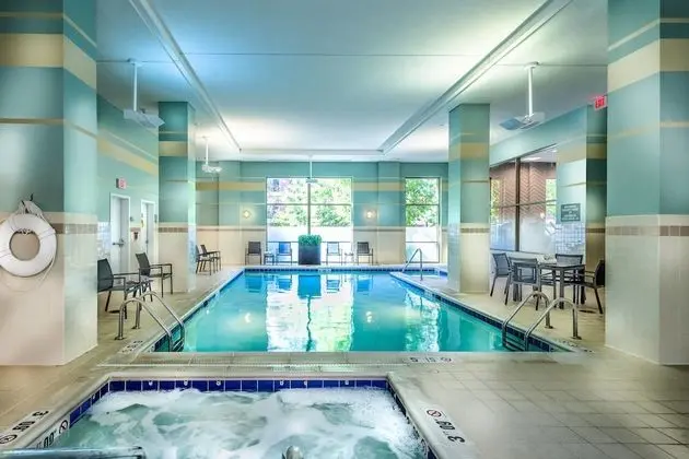 Residence Inn by Marriott Arlington Courthouse - Havuz