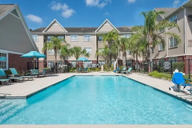 Residence Inn By Marriott Brownsville - Havuz