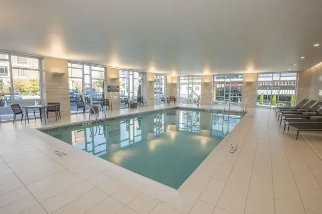 Residence Inn by Marriott Cincinnati Midtown/Rookwood - Havuz