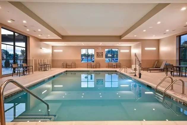Residence Inn by Marriott Cincinnati Northeast/Mason - Havuz