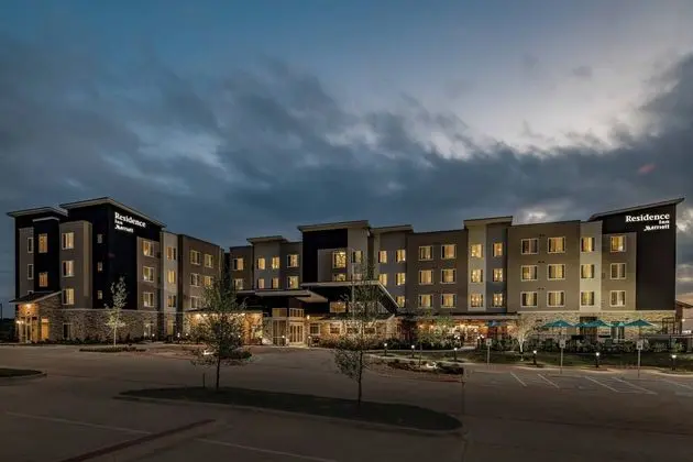 Residence Inn by Marriott Dallas at The Canyon - Dış Mekan