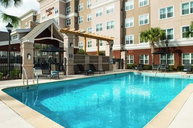 Residence Inn by Marriott Gainesville I-75 - Havuz