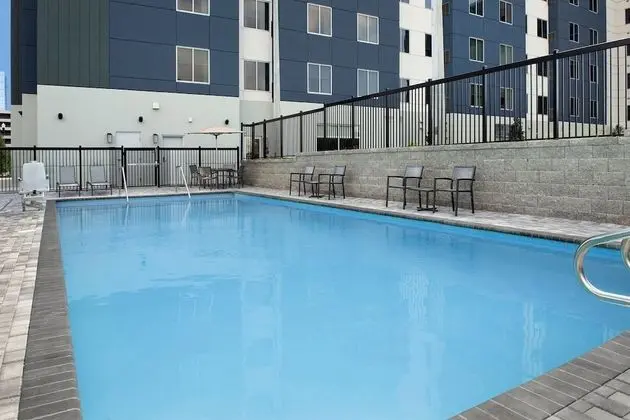 Residence Inn by Marriott Jacksonville Downtown - Havuz