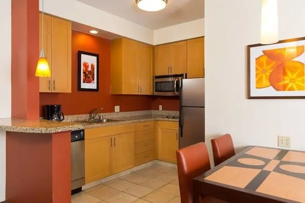 Residence Inn by Marriott Kansas City Airport - Mutfak