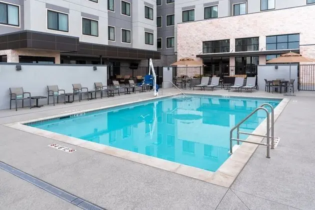 Residence Inn by Marriott Lancaster Palmdale - Havuz