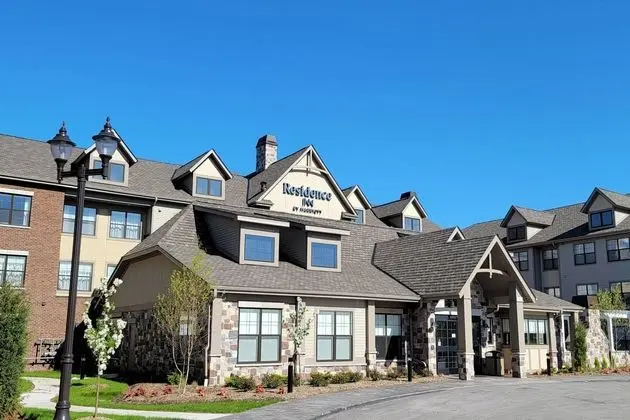 Residence Inn By Marriott Milwaukee Brookfield - Dış Mekan