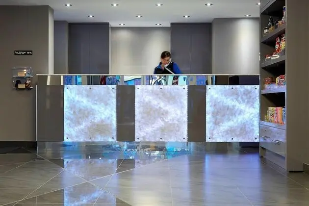 Residence Inn by Marriott Montreal Downtown - Lobi