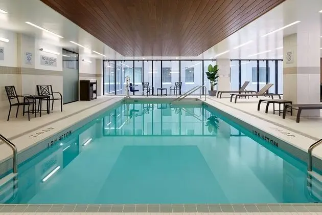 Residence Inn by Marriott Montreal Midtown - Havuz