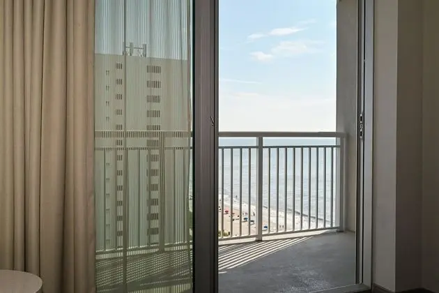 Residence Inn by Marriott Myrtle Beach Oceanfront - Oda