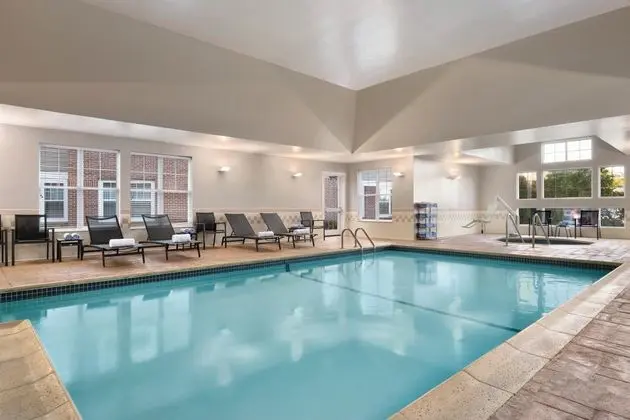 Residence Inn by Marriott Newport/Middletown - Havuz