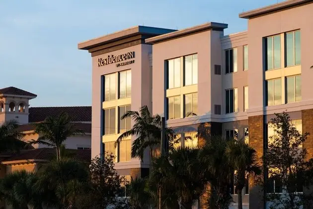 Residence Inn by Marriott Palm Beach Gardens - Dış Mekan