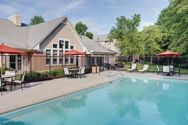 Residence Inn by Marriott Peachtree Corners - Havuz