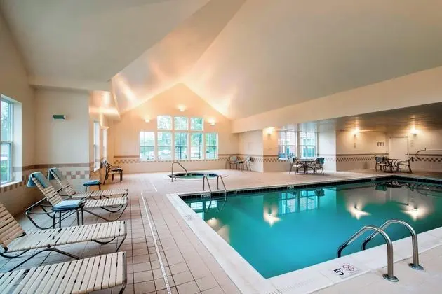 Residence Inn by Marriott Philadelphia Langhorne - Havuz