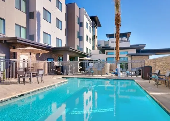 Residence Inn by Marriott Phoenix West/Avondale - Havuz