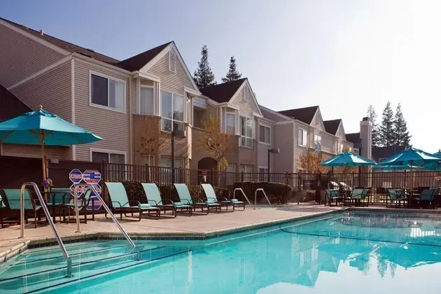 Residence Inn by Marriott Pleasant Hill - Havuz