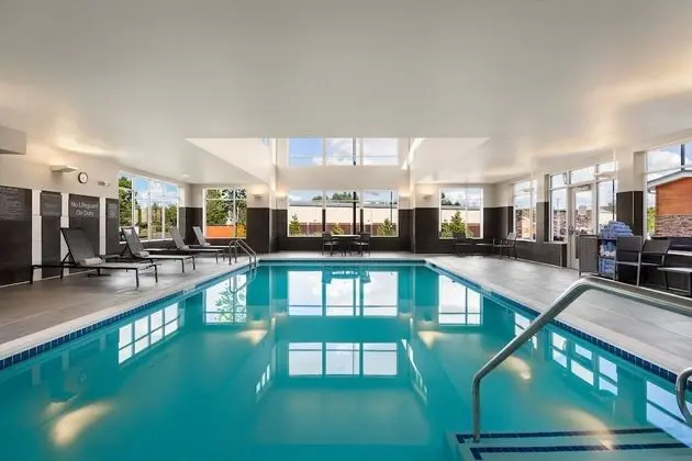 Residence Inn by Marriott Portland Vancouver - Havuz
