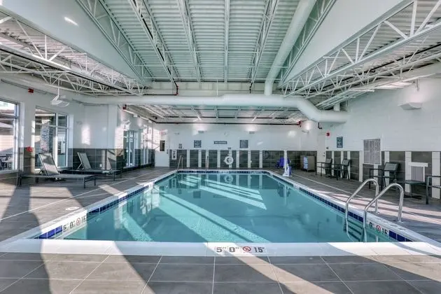 Residence Inn by Marriott Providence Lincoln - Havuz