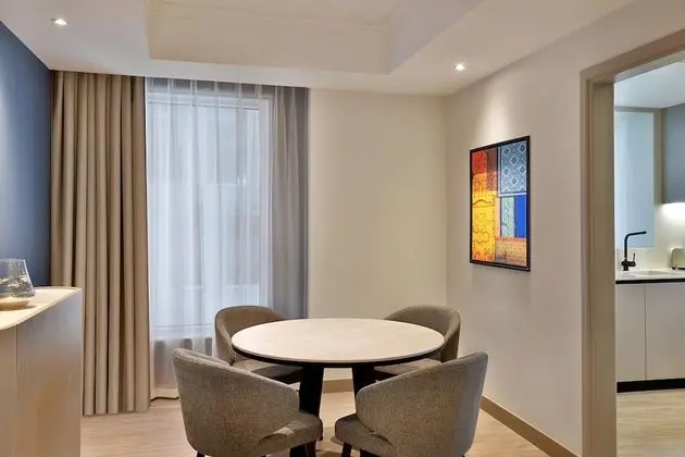 Residence Inn by Marriott Sheikh Zayed Road - Oda