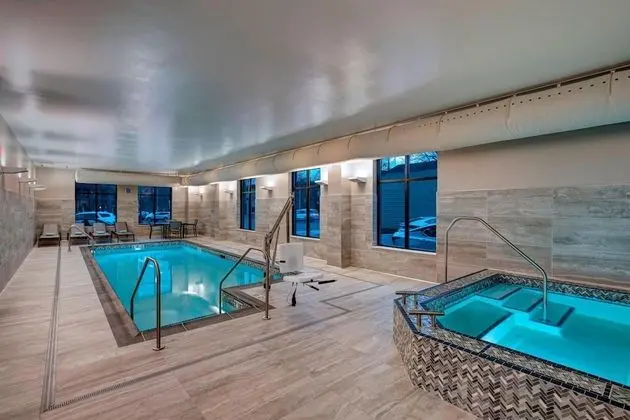 Residence Inn by Marriott St. Paul Downtown - Havuz