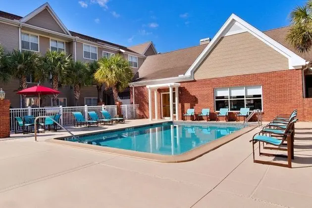 Residence Inn by Marriott Tampa at USF/Medical Center - Havuz