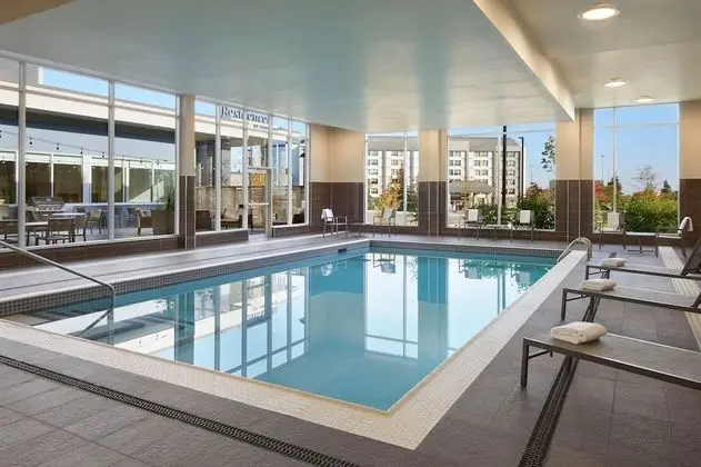 Residence Inn by Marriott Toronto Mississauga Southwest - Havuz