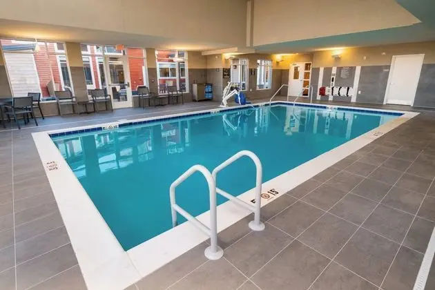 Residence Inn by Marriott Upper Marlboro Joint Base Andrews - Havuz