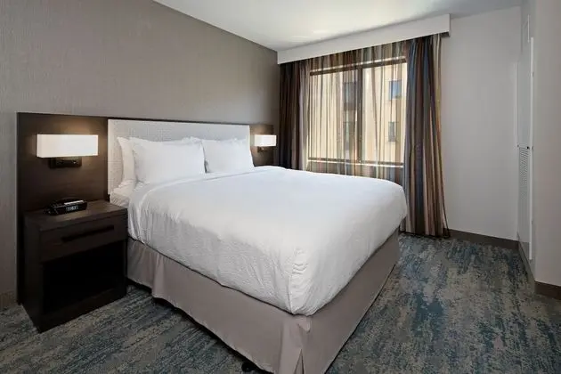 Residence Inn by Marriott Valencia - Oda