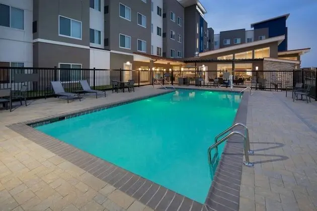 Residence Inn by Marriott Waco South - Havuz