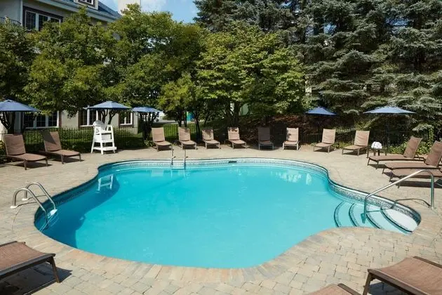 Residence Inn Mont Tremblant Manoir Labelle - Havuz
