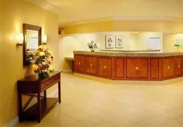 Residence Inn Newark Elizabeth/Liberty Int Airport - Genel