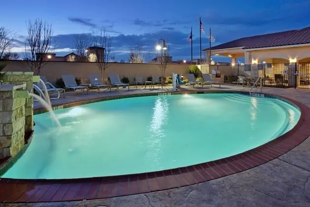 Residence Inn Odessa - Havuz