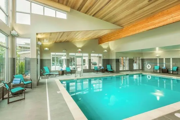 Residence Inn Portland Hillsboro/Brookwood - Havuz