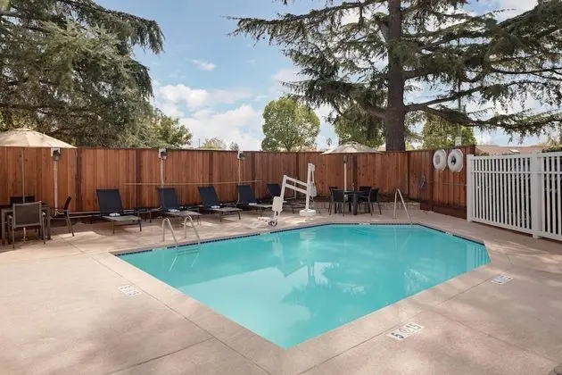Residence Inn San Jose Campbell - Havuz