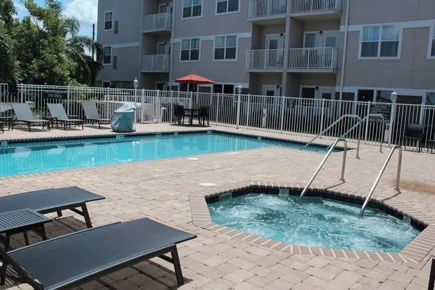 Residence Inn Sebring - Havuz