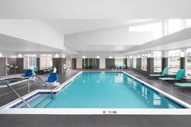Residence Inn Wheeling-St. Clairsville, OH - Havuz