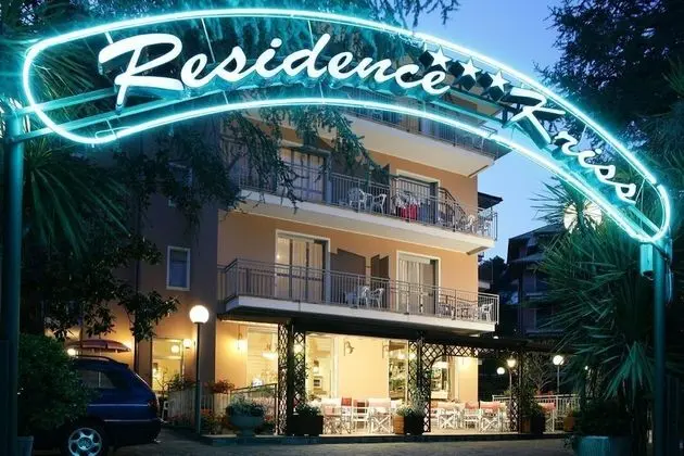 Residence Kriss - Dış Mekan